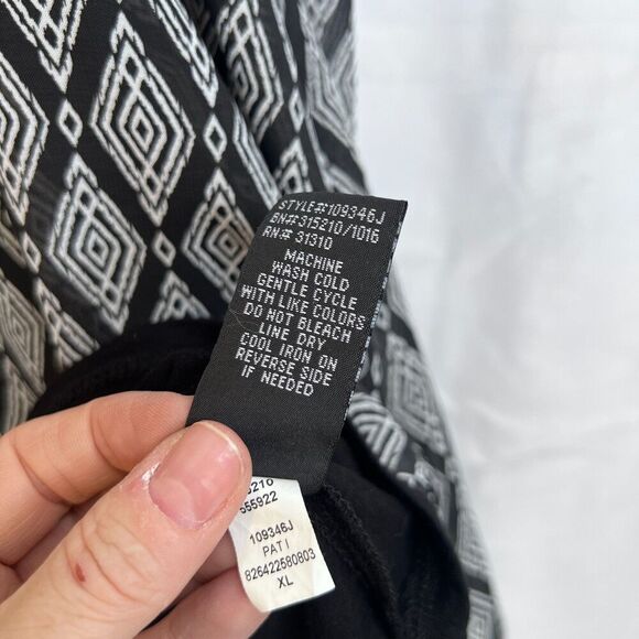 IZ Byer Geometric Print Cut Out Shoulder Long Sleeve Boho Blouse Size XL Maximal - Picture 12 of 13